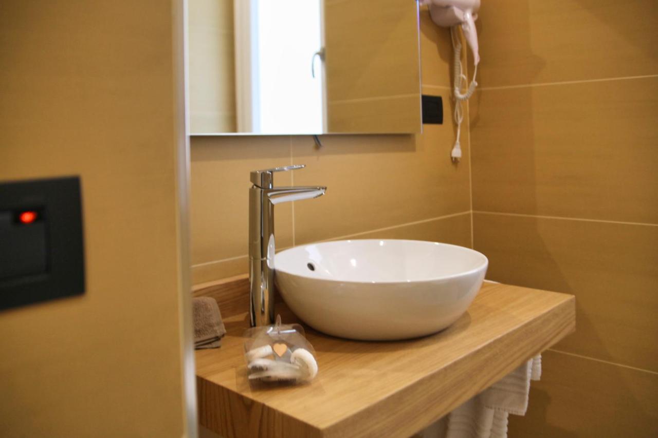 Hotel Be-Coloured Neapol Zewnętrze zdjęcie