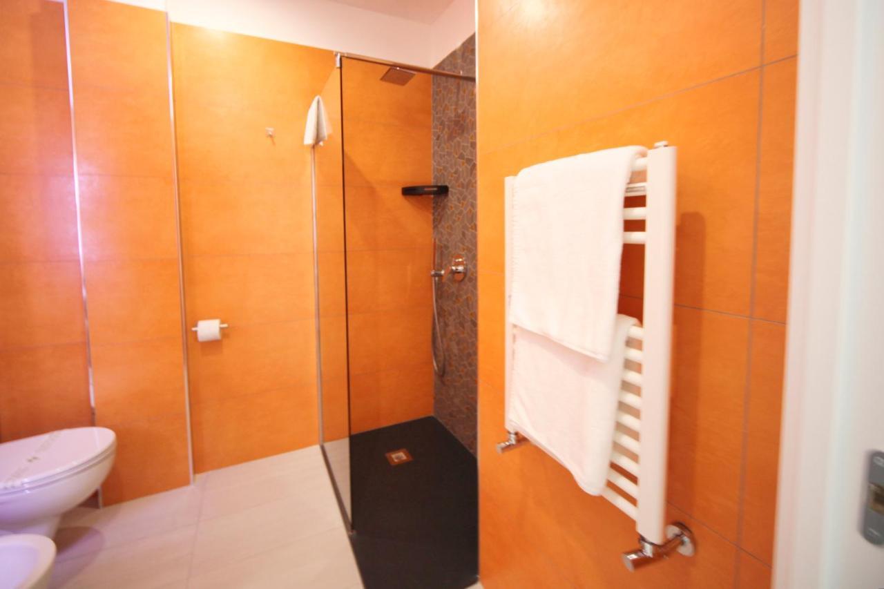 Hotel Be-Coloured Neapol Zewnętrze zdjęcie